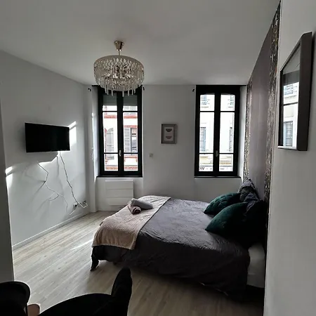 Magnifique Homestay *